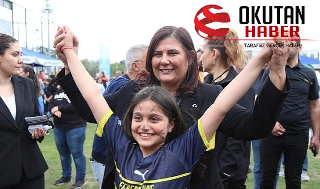 Aydın Büyükşehir Belediyesi’nin aktifliklerine binlerce çocuk aileleriyle birlikte katılıyor