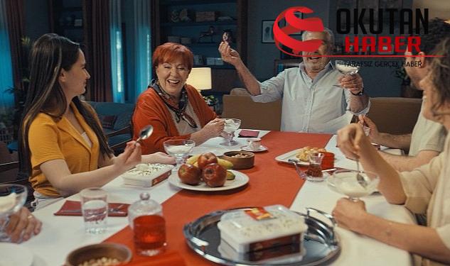 Erdal Özyağcılar Ailesiyle Birlikte Birinci Kere Reklam Sinemasında