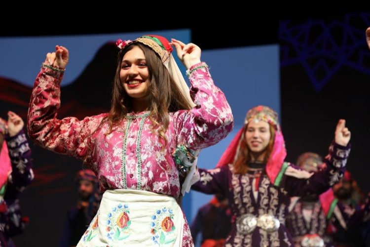 Bursa İnegöl ekibi uluslararası festivale renk kattı