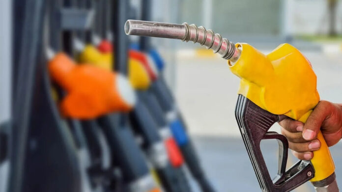 AKARYAKITTA DEV ZAM | Mazota zam mı geliyor? 21 Ağustos benzin, motorin ve LPG ne kadar oldu?