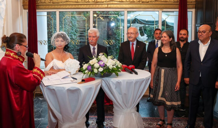 Faruk Bildirici ve Semra Topçu evlendi