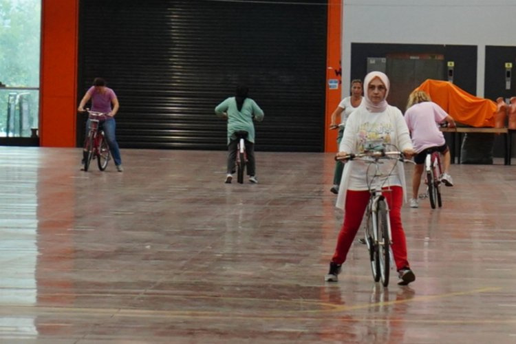 İstanbul’da kadınlara özel bisiklet eğitimi