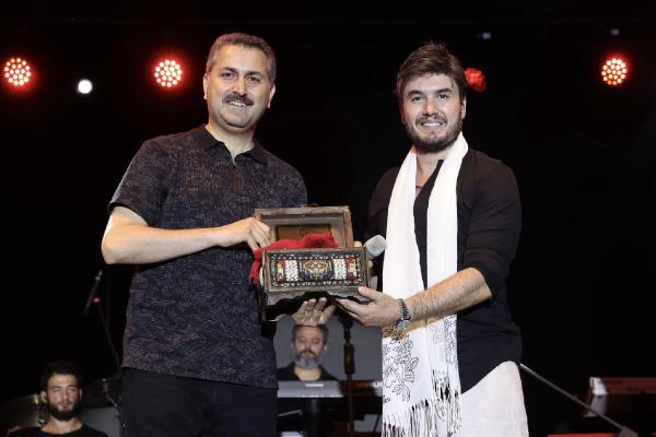 Topçam Şenlikleri Mustafa Ceceli konseri ile final yaptı