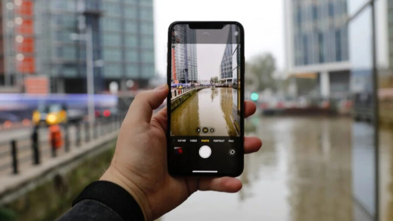 Bu iPhone kamera özelliği fotoğraflarınızı katlediyor! Hemen devre dışı bırakın
