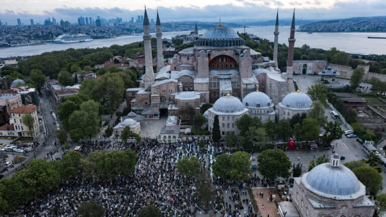 Türkiye’de en çok hangi ilde cami var? Türkiye’de kaç tane cami var?