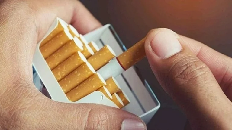 YAŞAM
Sigaraya 5 TL Daha Zam Geldi
