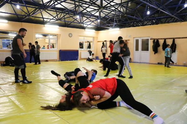 Yalova’da ata sporu güreşe ilgi artıyor
