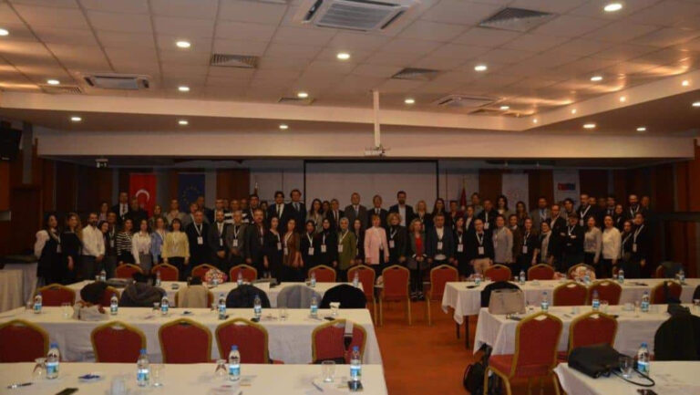 Avrupa Yetişkin Öğrenimi Gündemi-6 Projesi Bölge Toplantısı, İzmir’de yapıldı