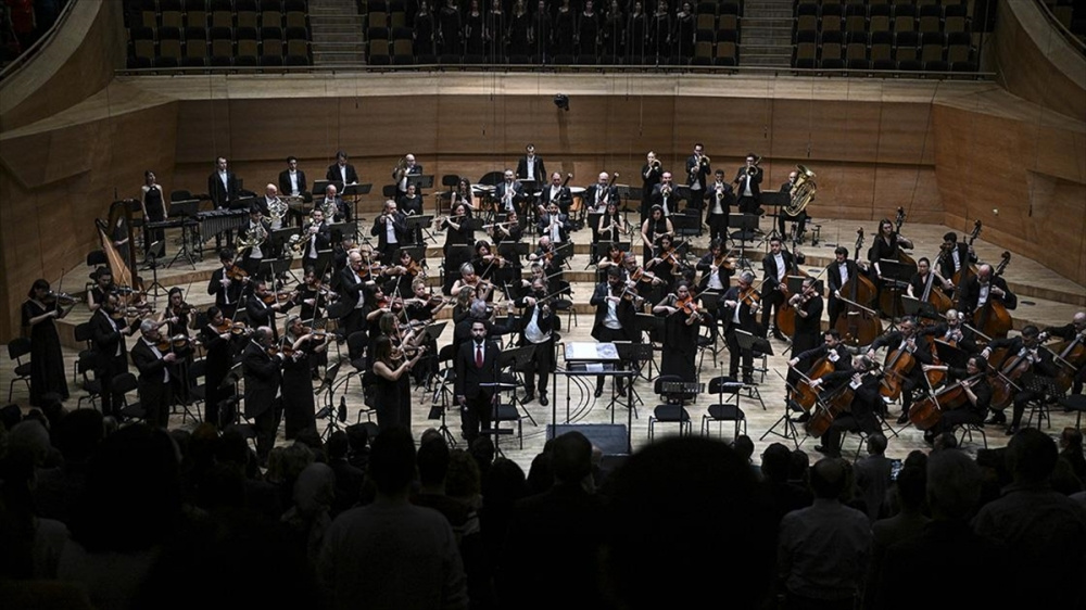 Ankara Filarmoni Orkestrası ve Saygun Korosu, başkentte sanatseverlerle buluştu