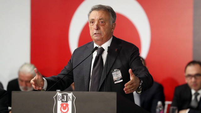 Beşiktaş’ta yönetim ibra edildi