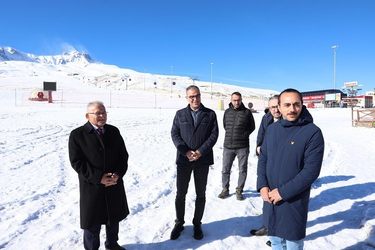 Erciyes Kayak Merkezi Başkan Büyükkılıç’ı ağırladı