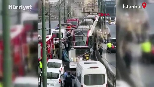 Topkapı’da raylardan geçmeye çalışan bir kişiye tramvay çarptı