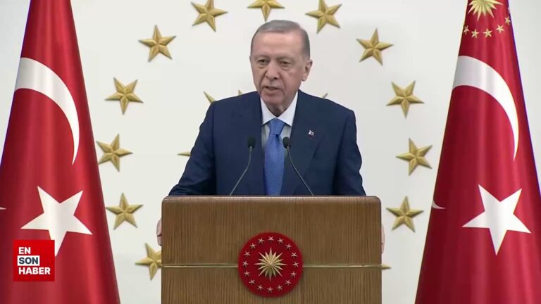 Cumhurbaşkanı Erdoğan ilk iftarını şehit aileleri ile yaptı